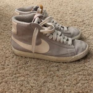 Women’s Nike high top shoes